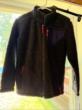 Boys fleece L, 2 zip up hooded sweatshirts UA is  L Nike is XL